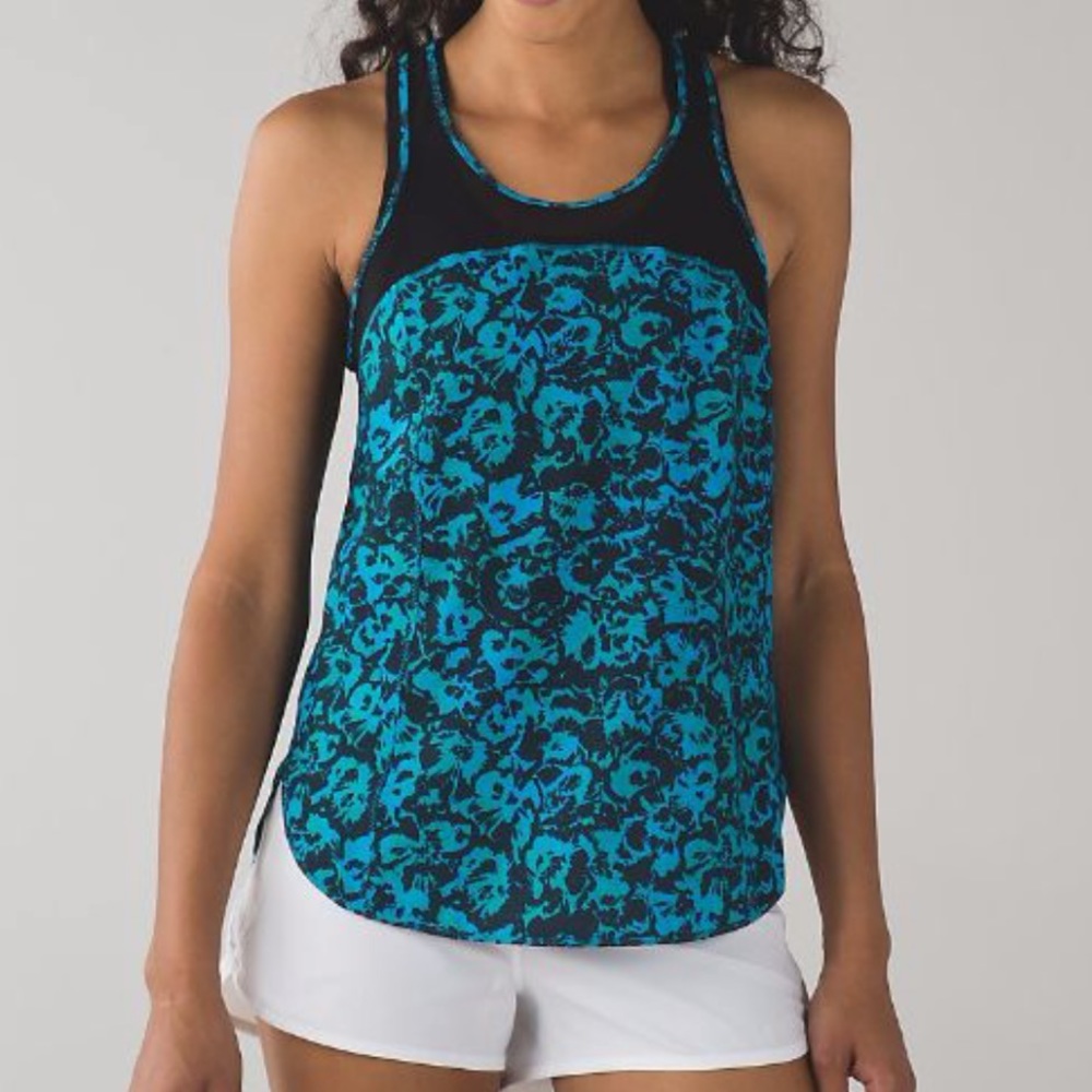 ❣️Rare NWT Lululemon 5 Mile Singlet❣️